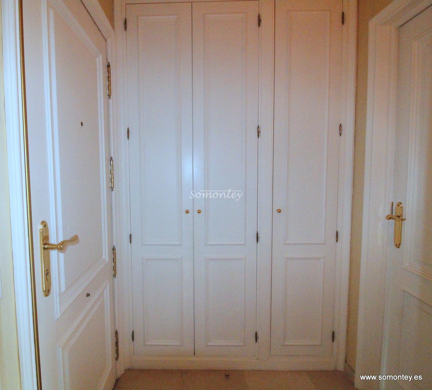 Amplio piso un dormitorio